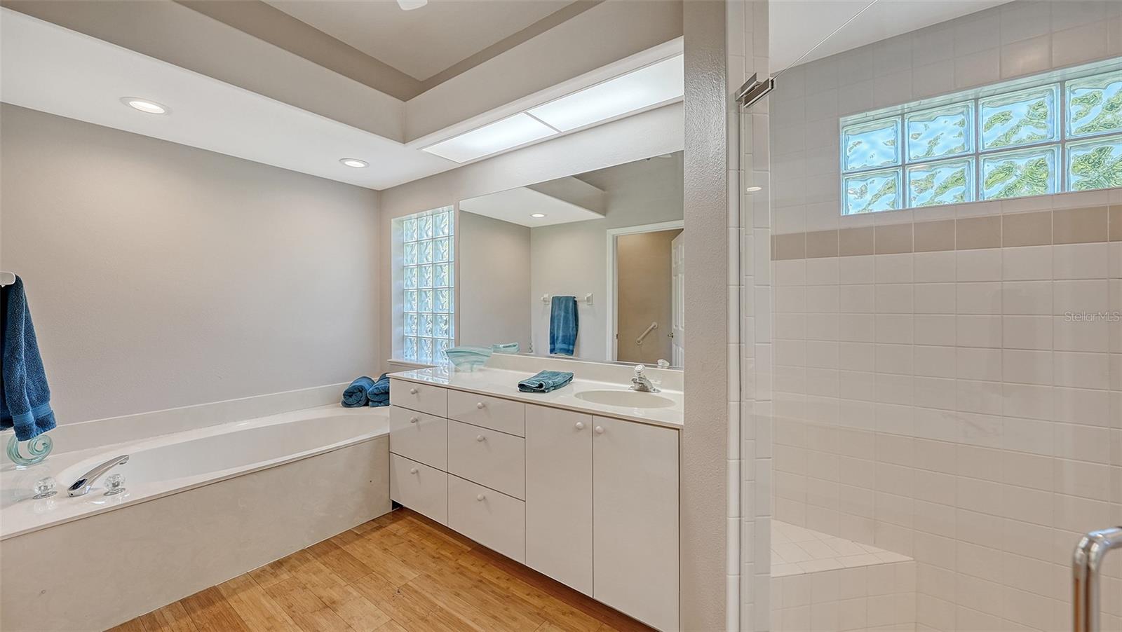 7853 Chick Evans Pl Property Photo 11