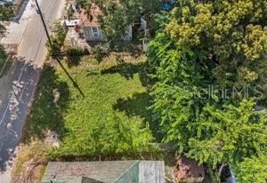 2304 N Grove Ave Property Photo 10