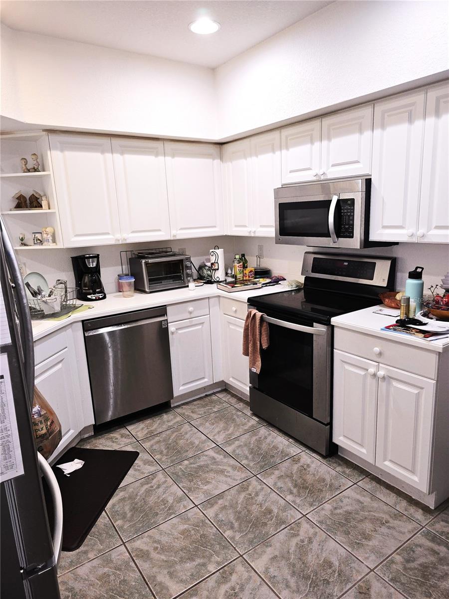 7343 Fountain Palm Cir #7343 Property Photo 4