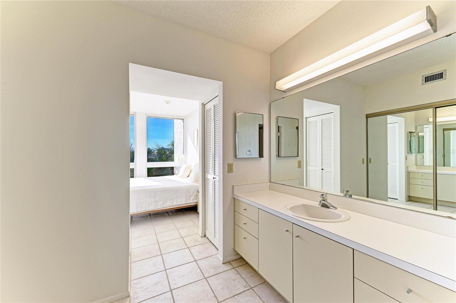 1065 Gulf Of Mexico Dr #201 Property Photo 27