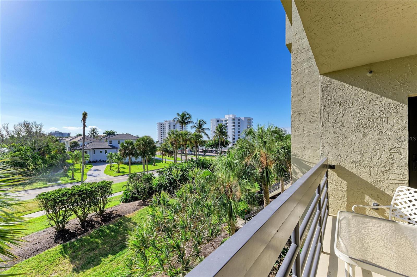 1065 Gulf Of Mexico Dr #201 Property Photo 38