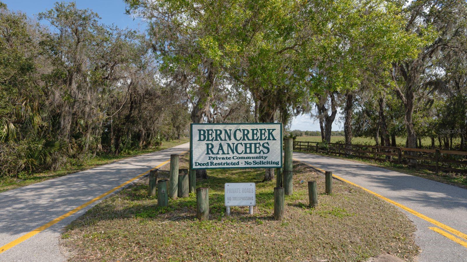 1950 Bern Creek Loop Property Photo 5
