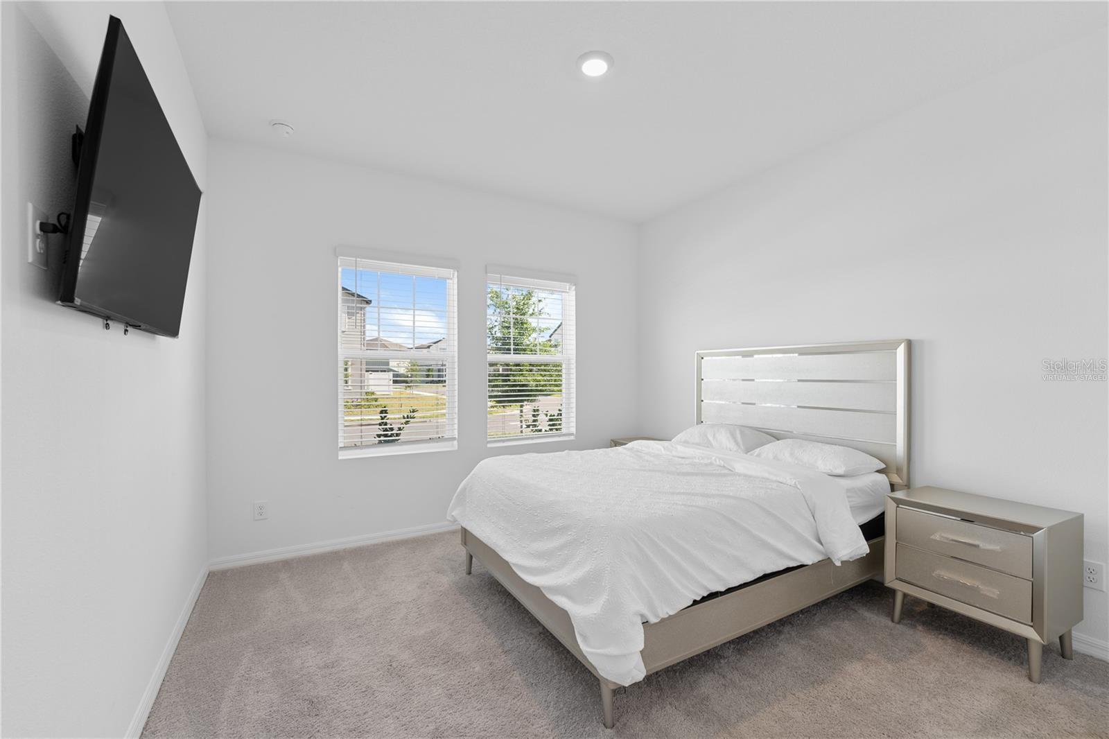 2375 Lancashire St Property Photo 19