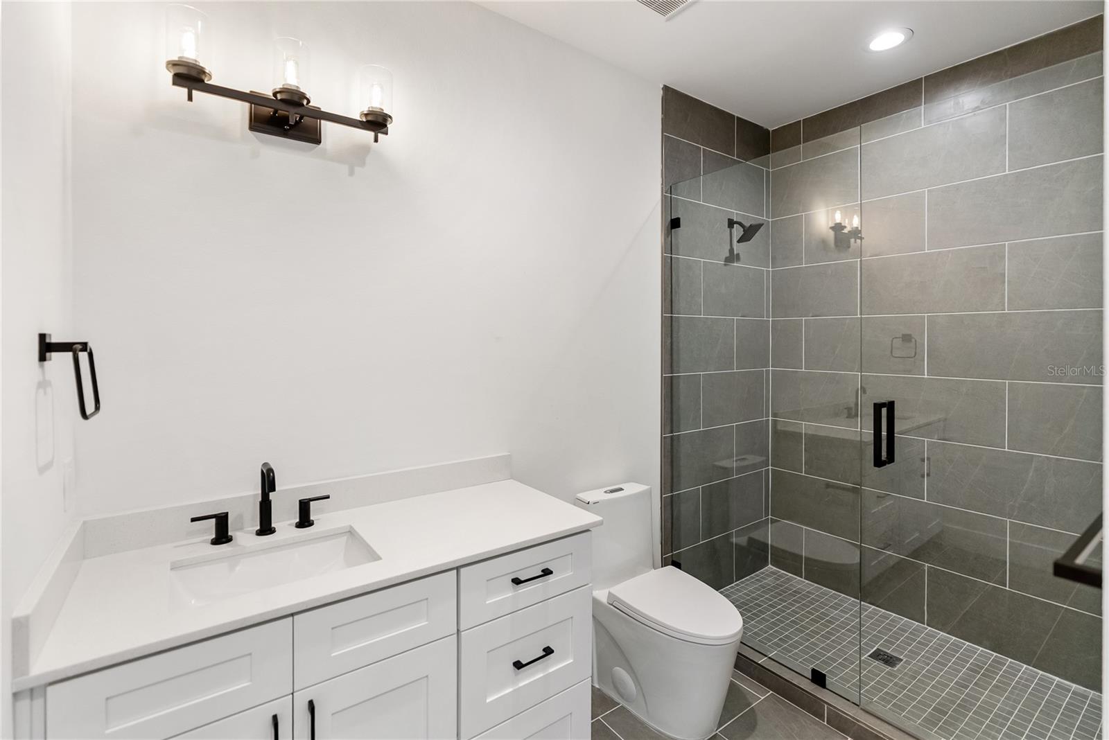 530 De Narvaez Dr Property Photo 17