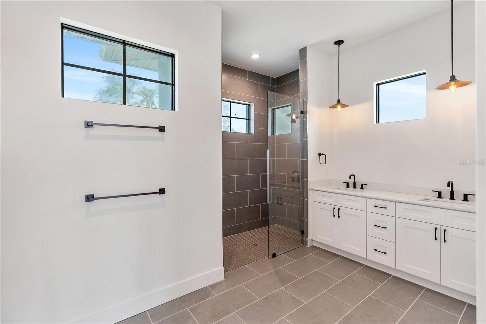 530 De Narvaez Dr Property Photo 30