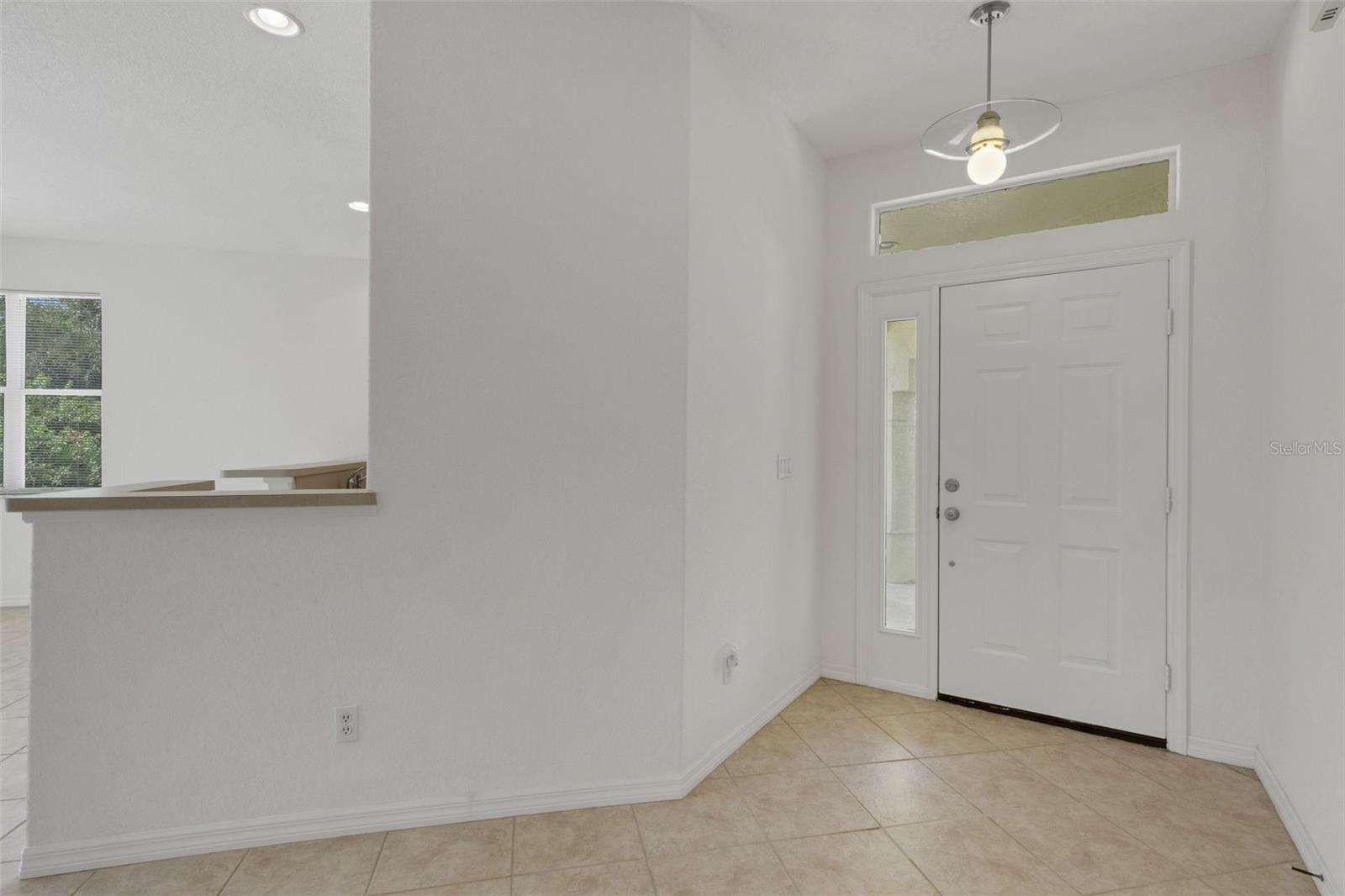 26289 Feathersound Dr Property Photo 3