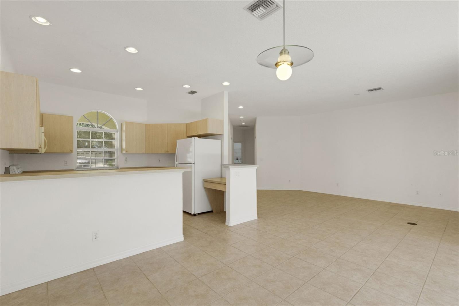 26289 Feathersound Dr Property Photo 10