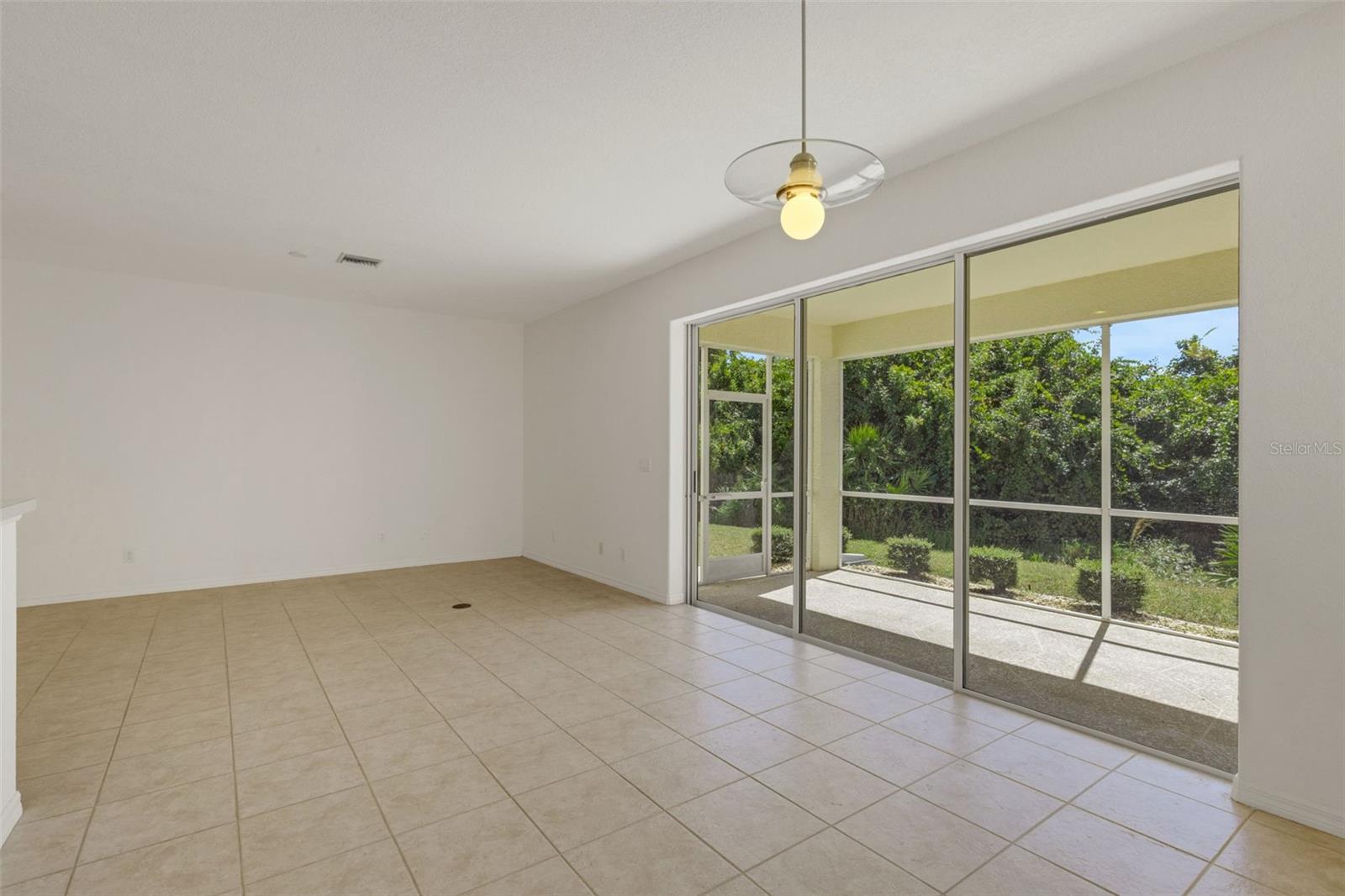 26289 Feathersound Dr Property Photo 11