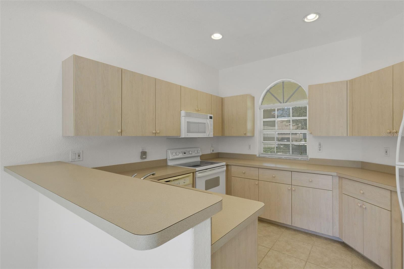 26289 Feathersound Dr Property Photo 13