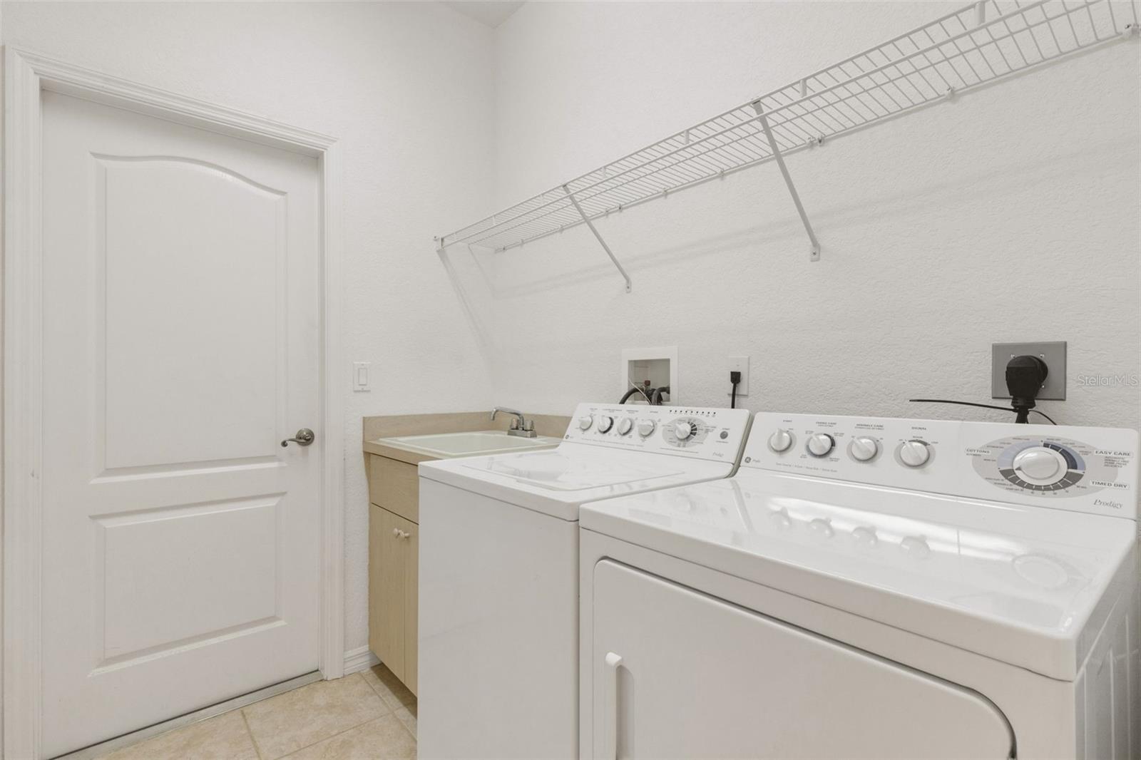 26289 Feathersound Dr Property Photo 29