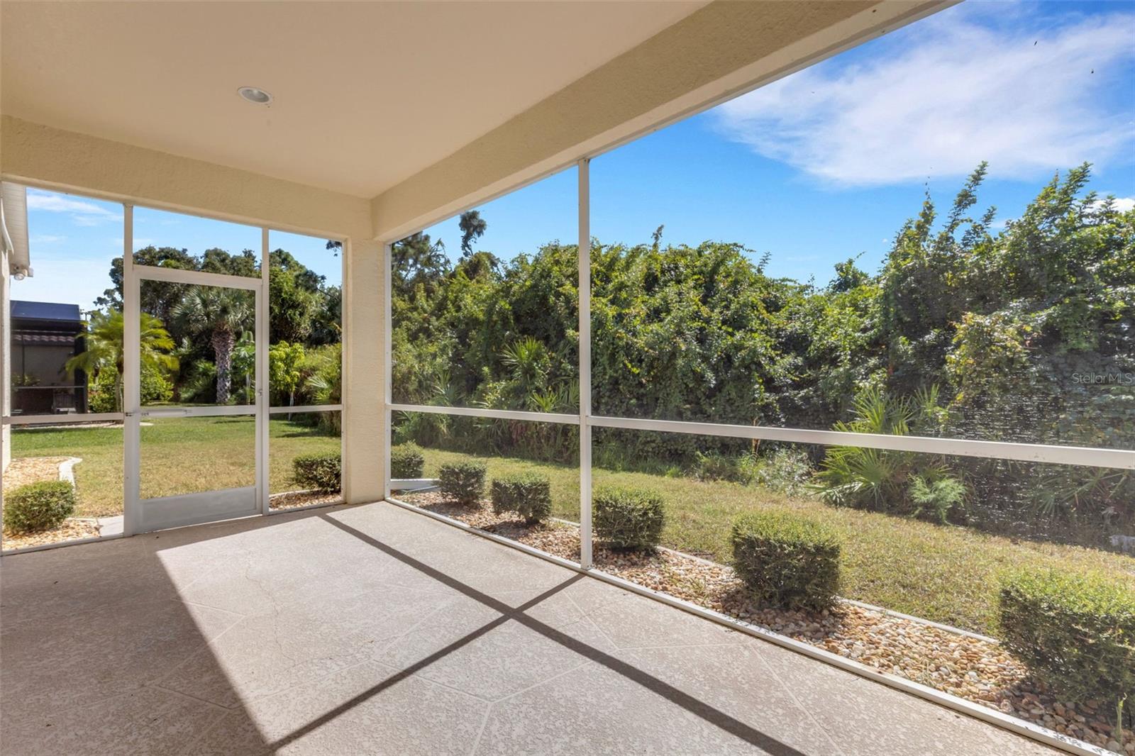 26289 Feathersound Dr Property Photo 31