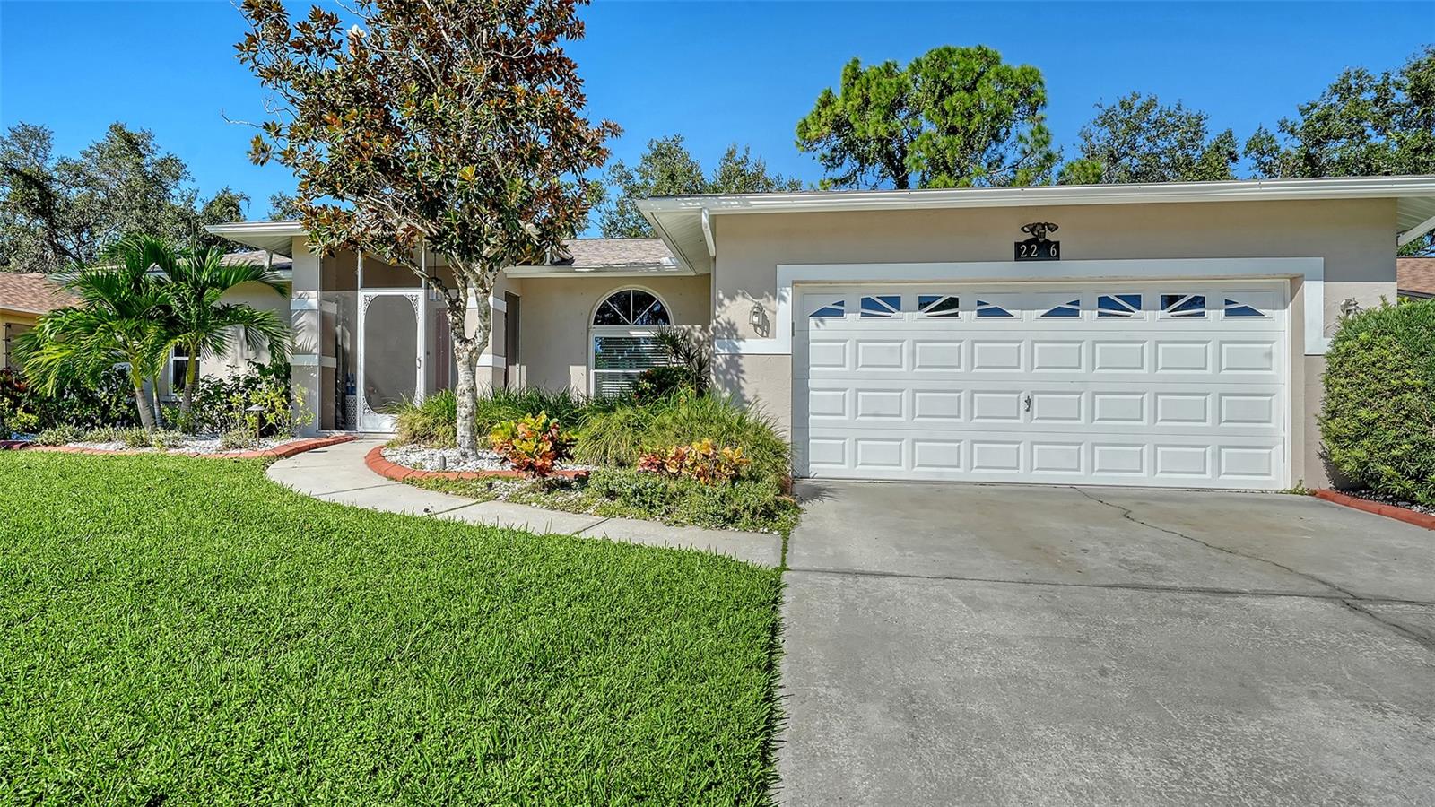 2246 Cork Oak St W Property Photo 2