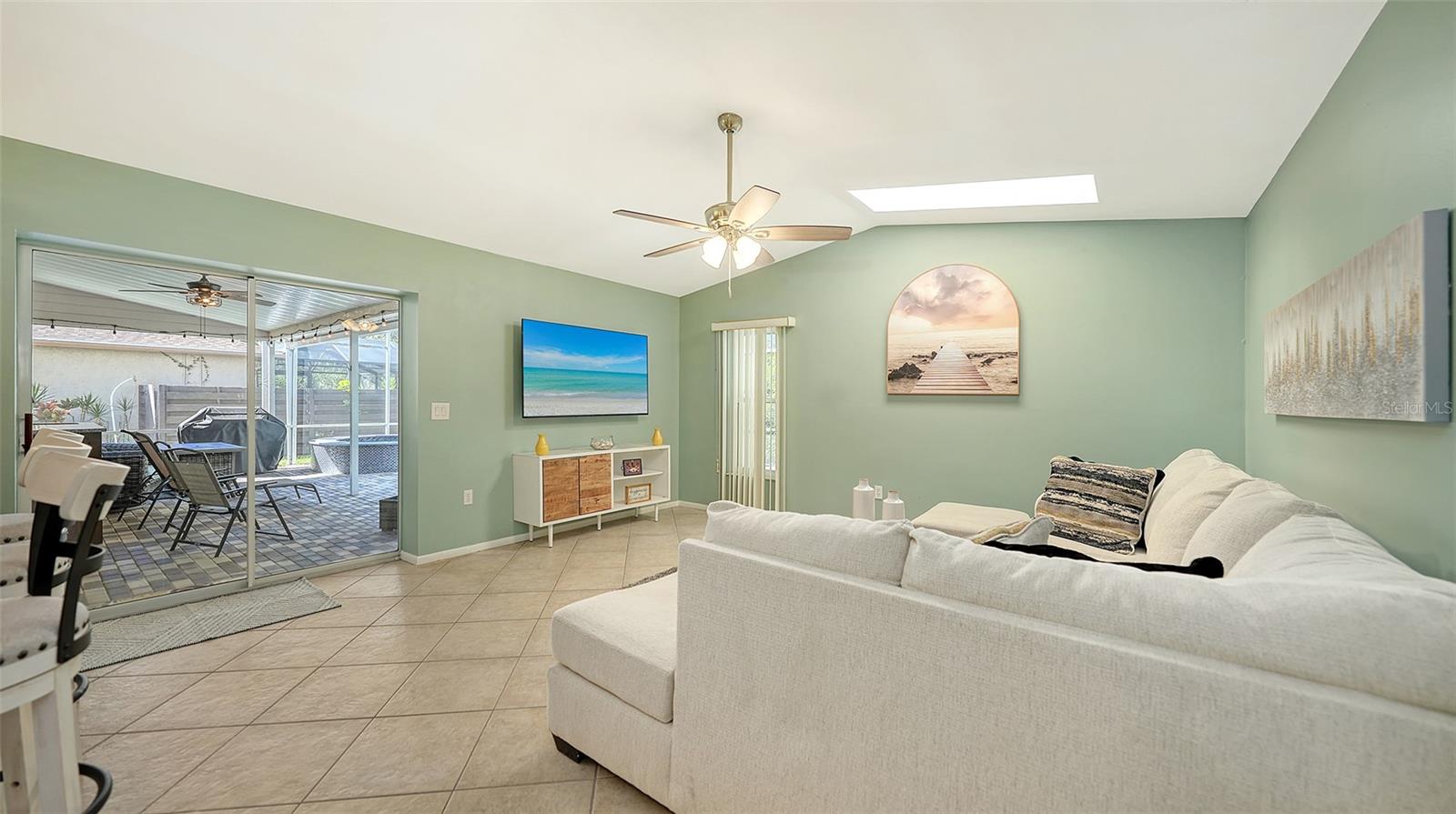 2246 Cork Oak St W Property Photo 15