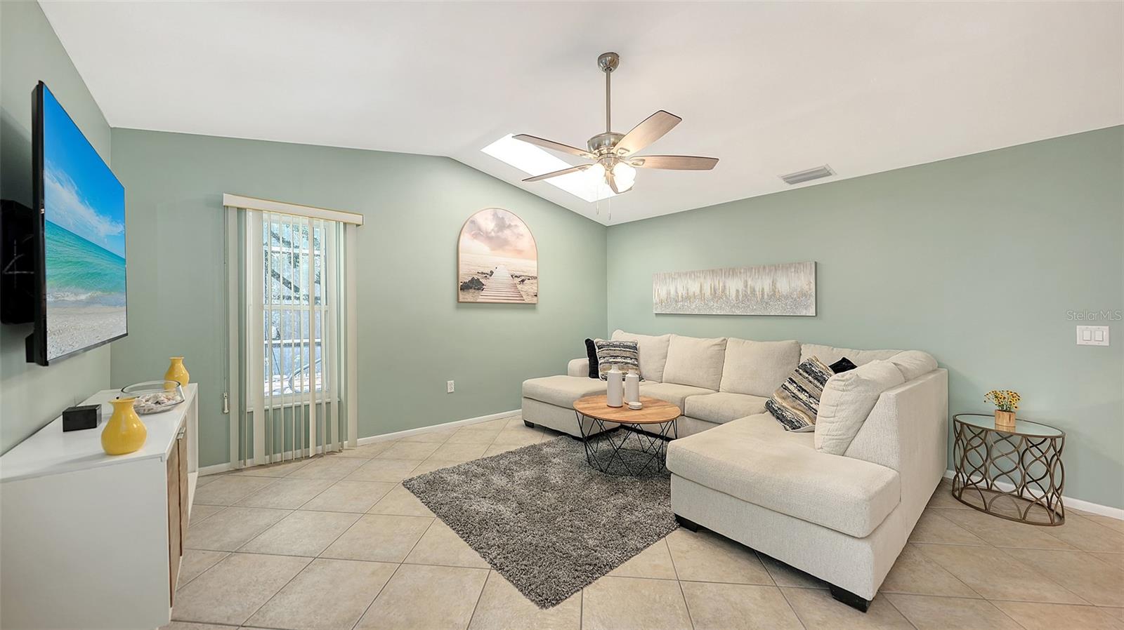 2246 Cork Oak St W Property Photo 16