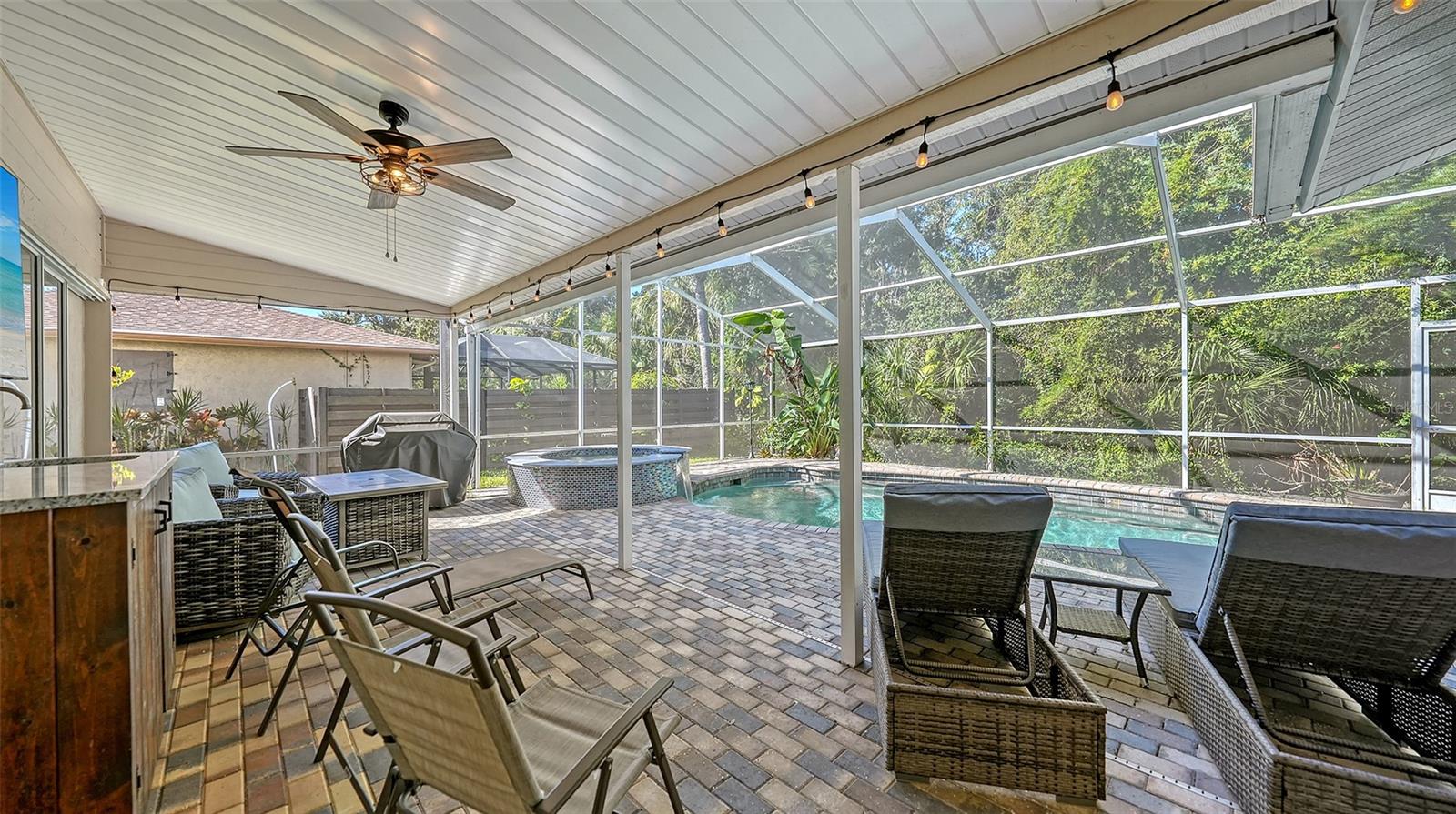 2246 Cork Oak St W Property Photo 40