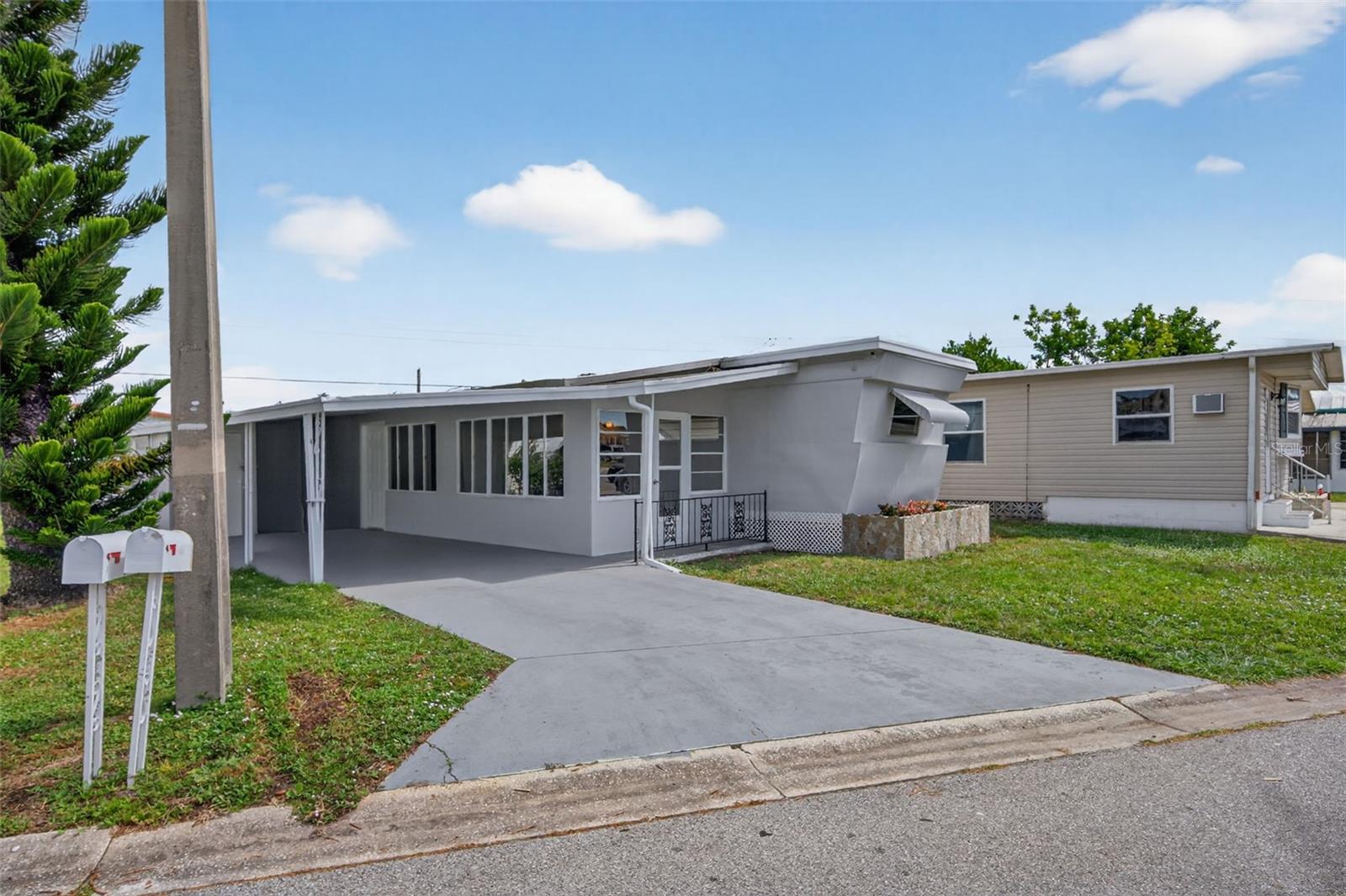 5162 BOCA RATON AVE Property Photo 1