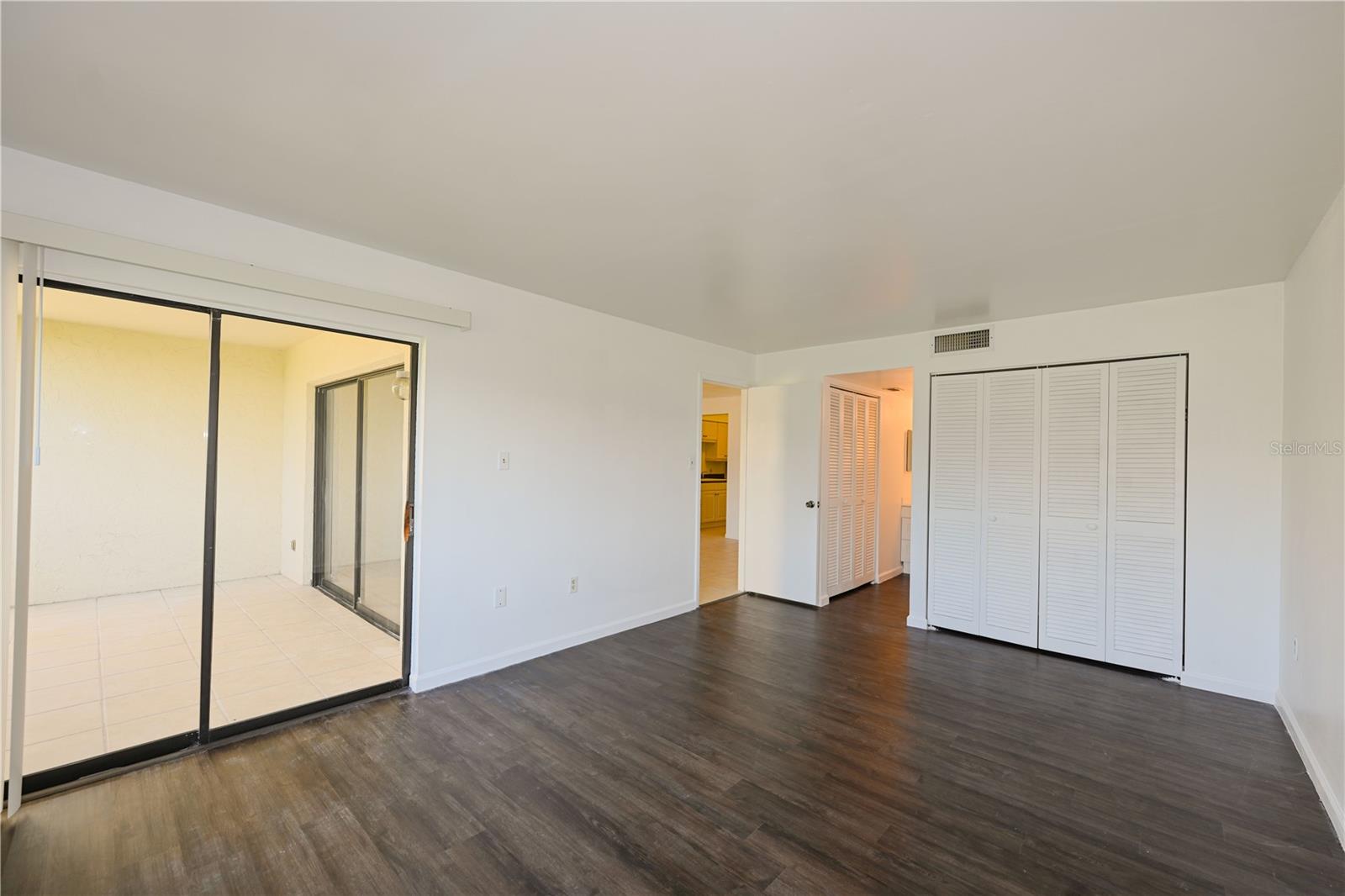 4625 Longwater Chase #113 Property Photo 12