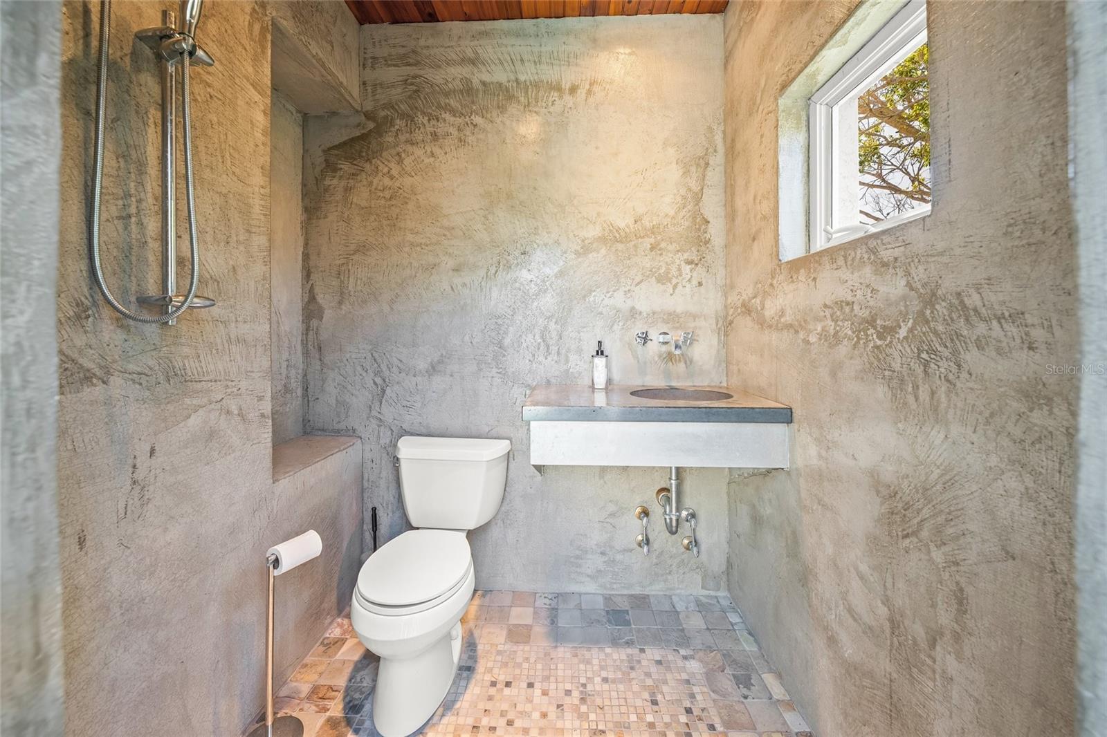 569 Juan Anasco Dr Property Photo 48