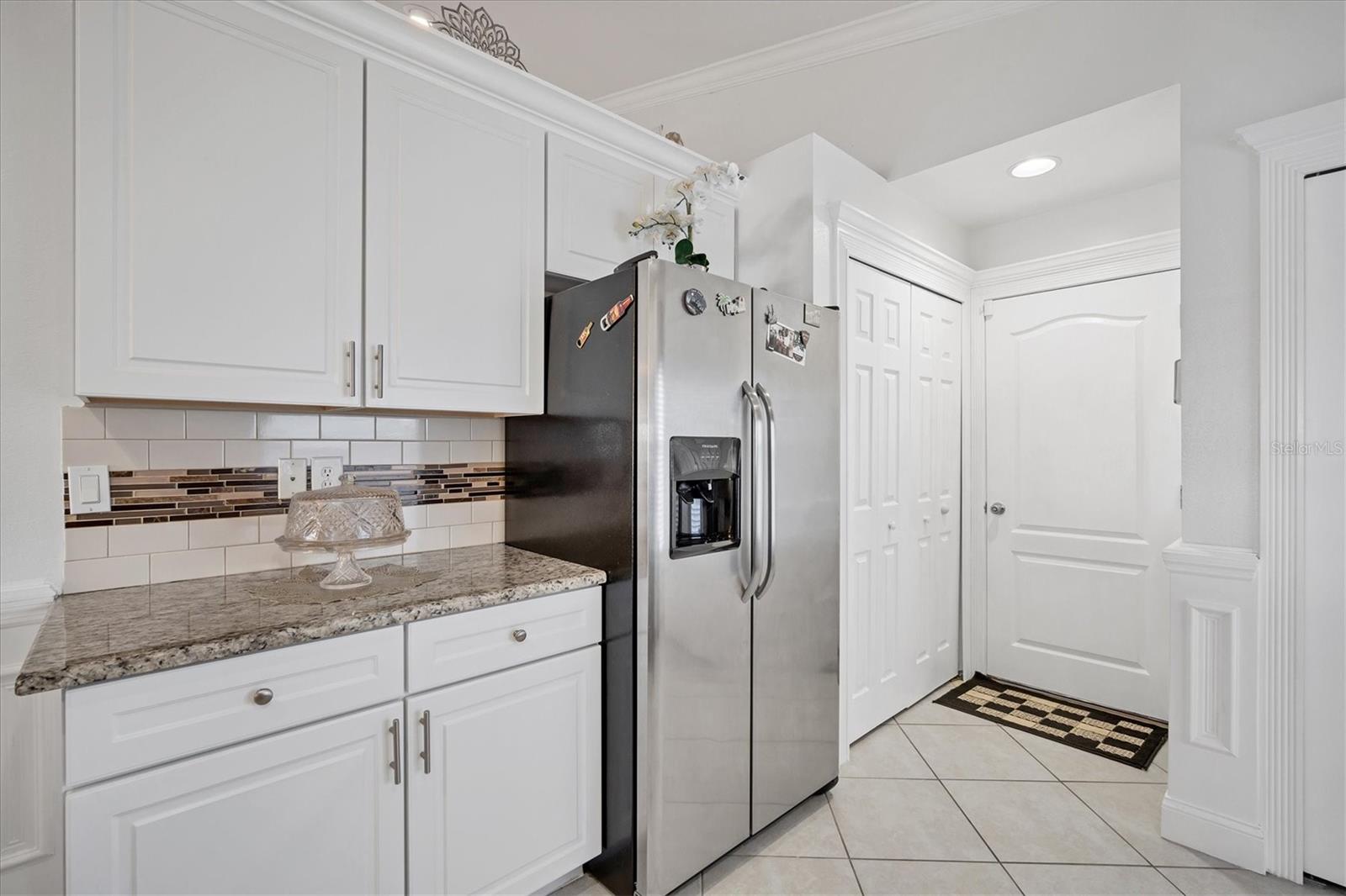 8117 Tar Hollow Dr Property Photo 6