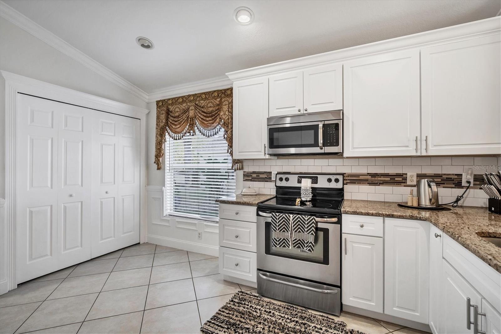 8117 Tar Hollow Dr Property Photo 7