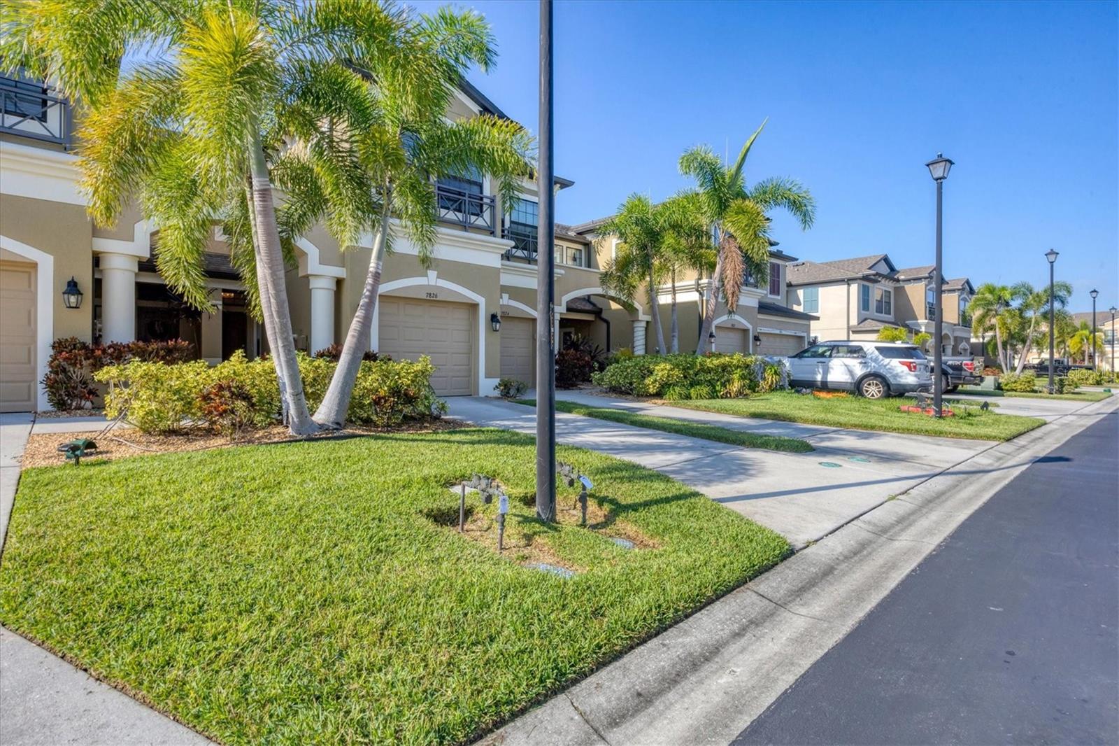 7826 52nd Ter E Property Photo 3