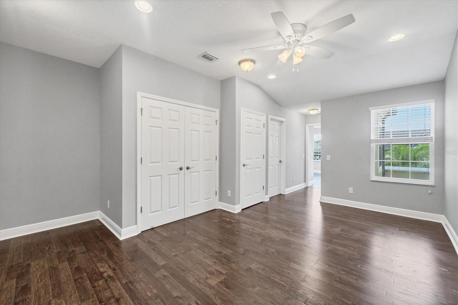 7826 52nd Ter E Property Photo 21