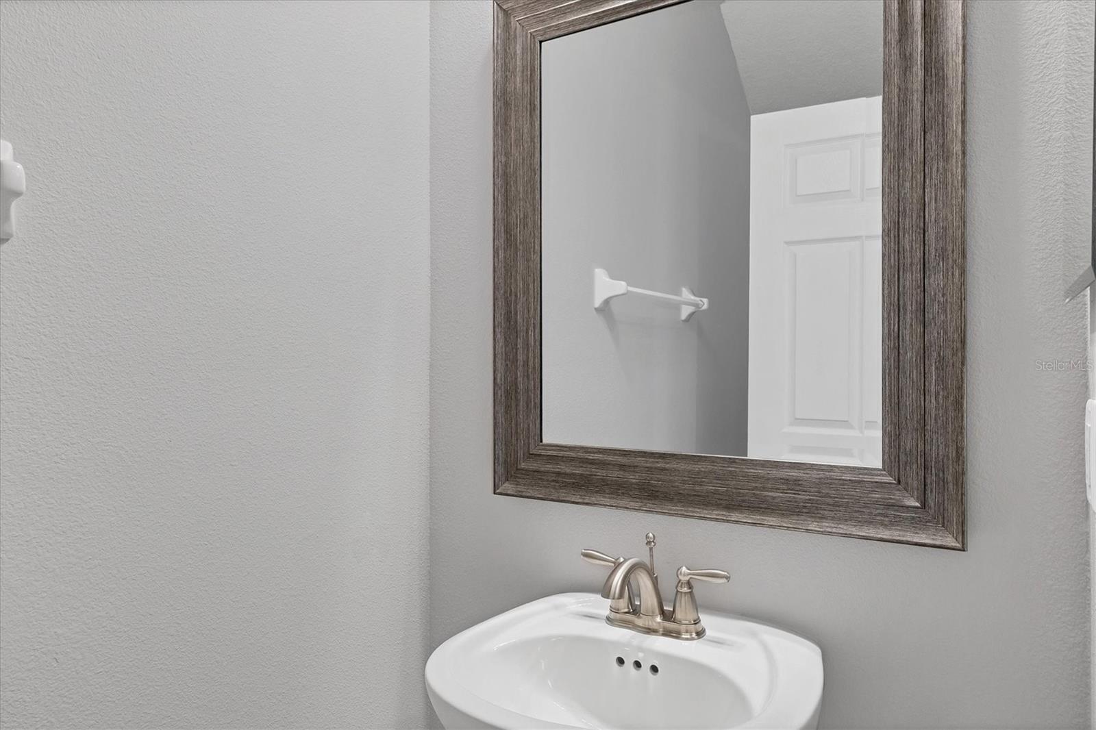 7826 52nd Ter E Property Photo 31