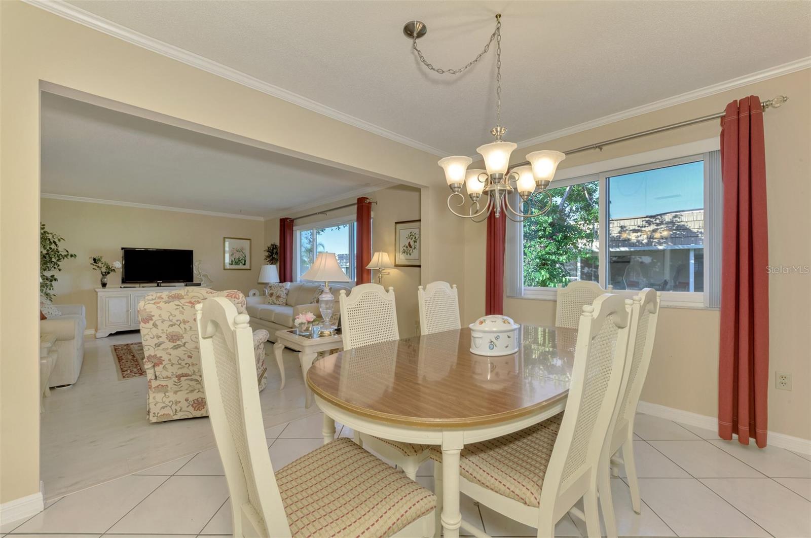 2505 Riverbluff Pkwy #v196 Property Photo 14