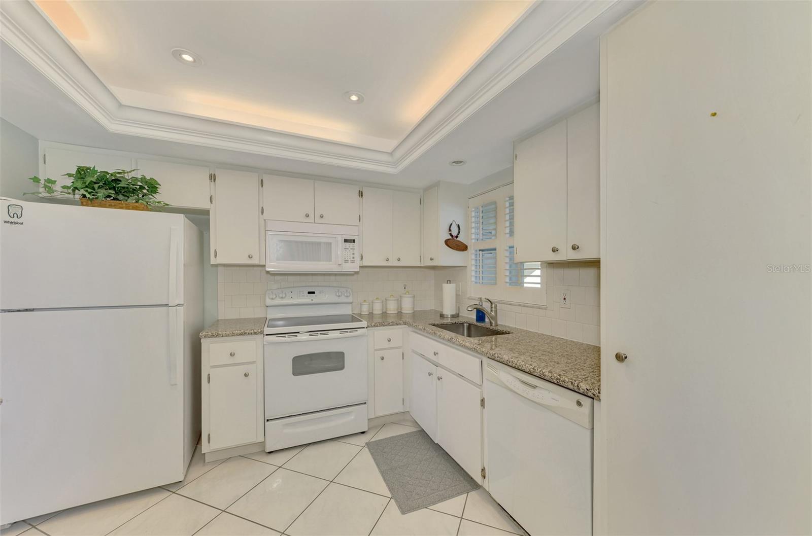 2505 Riverbluff Pkwy #v196 Property Photo 20