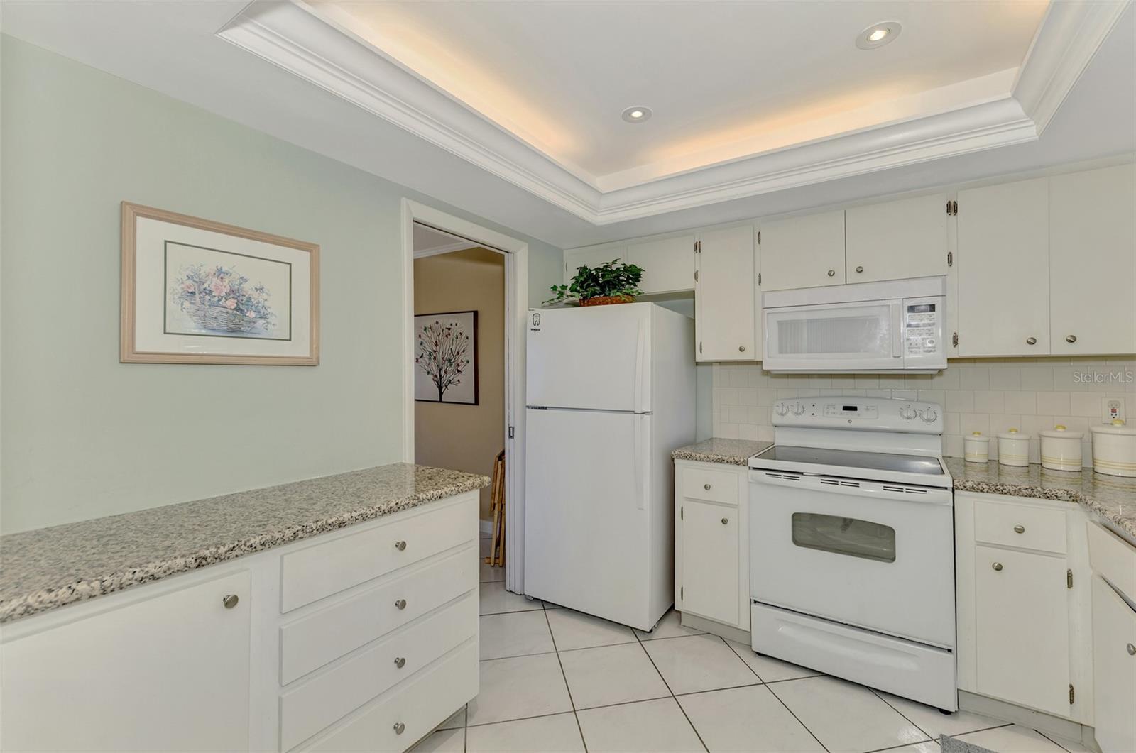 2505 Riverbluff Pkwy #v196 Property Photo 21