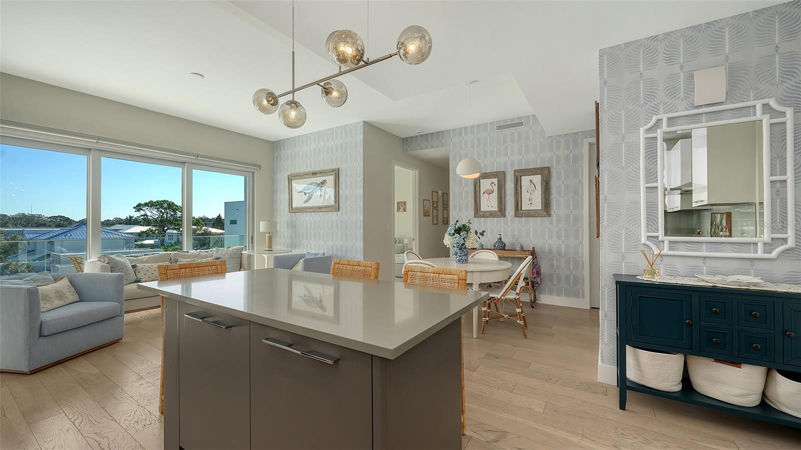 635 S Orange Ave #304 Property Photo 16