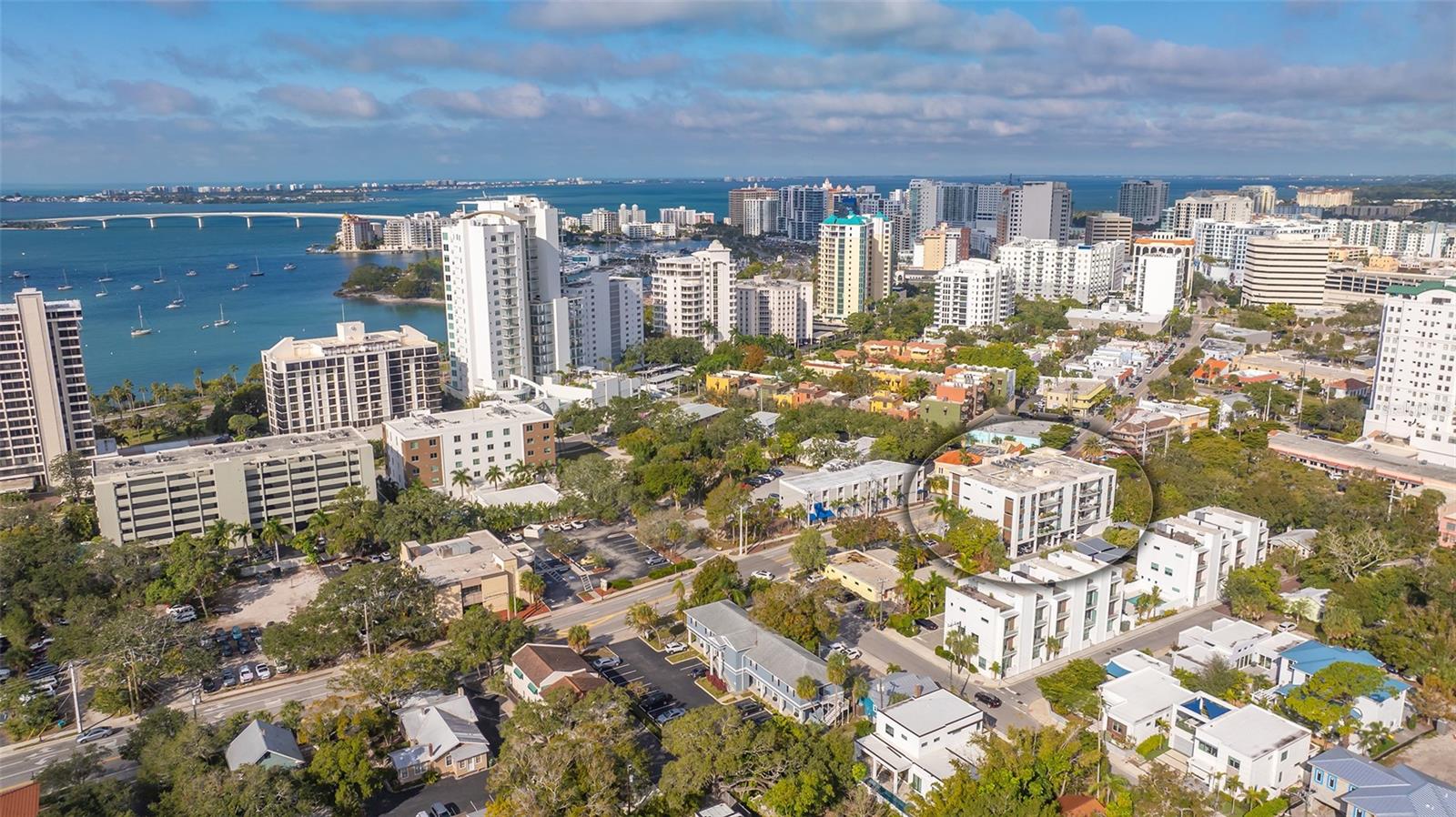 635 S Orange Ave #304 Property Photo 46