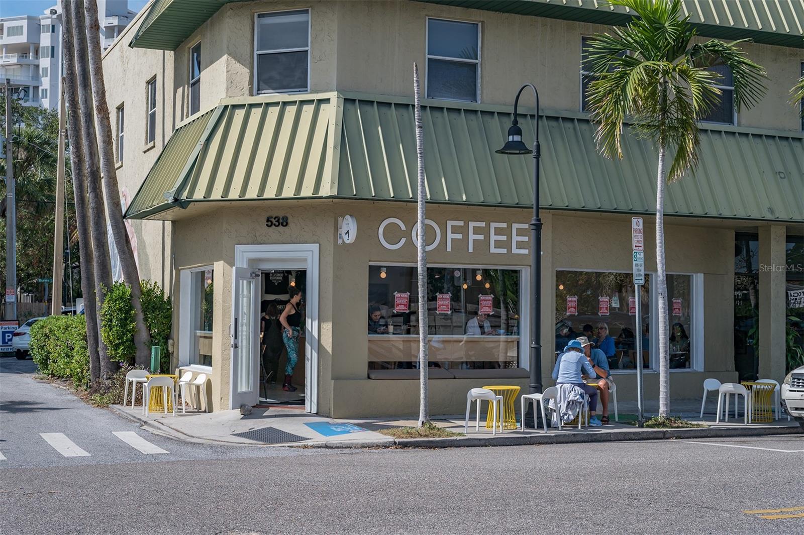 635 S Orange Ave #304 Property Photo 51