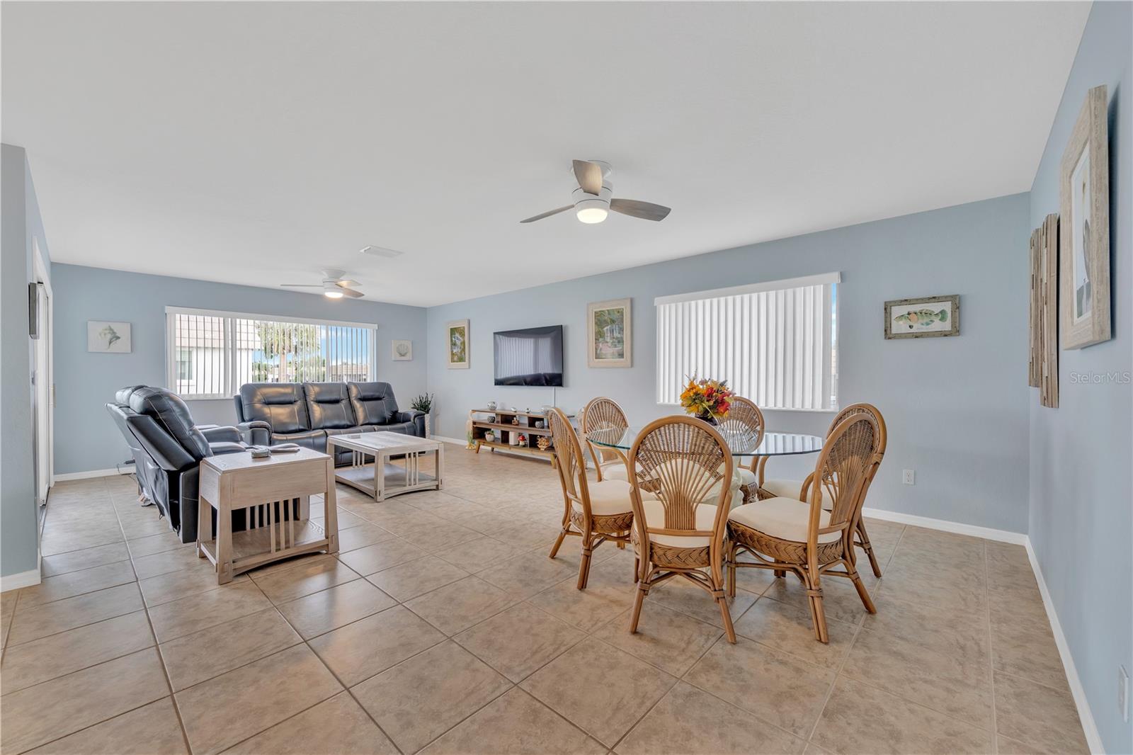 2401 RIVERBLUFF PKWY #V240 Property Photo 1
