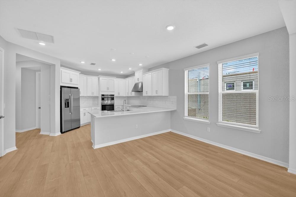 6932 Prairie Oak Way Property Photo 8