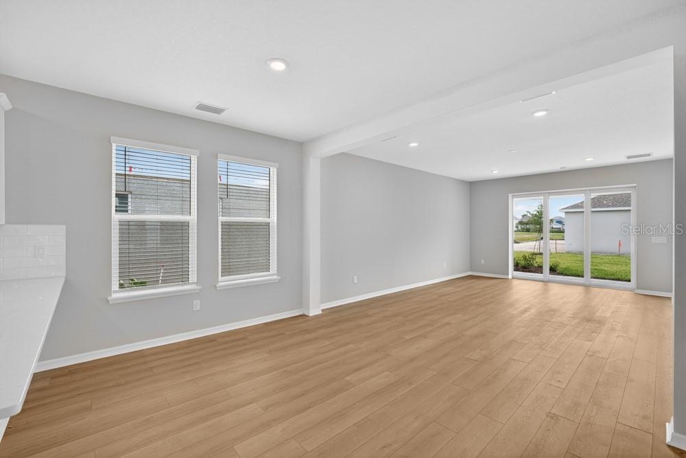 6932 Prairie Oak Way Property Photo 14