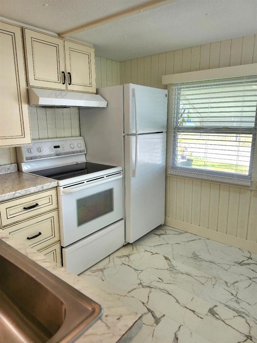 6505 Kansas St Property Photo 10