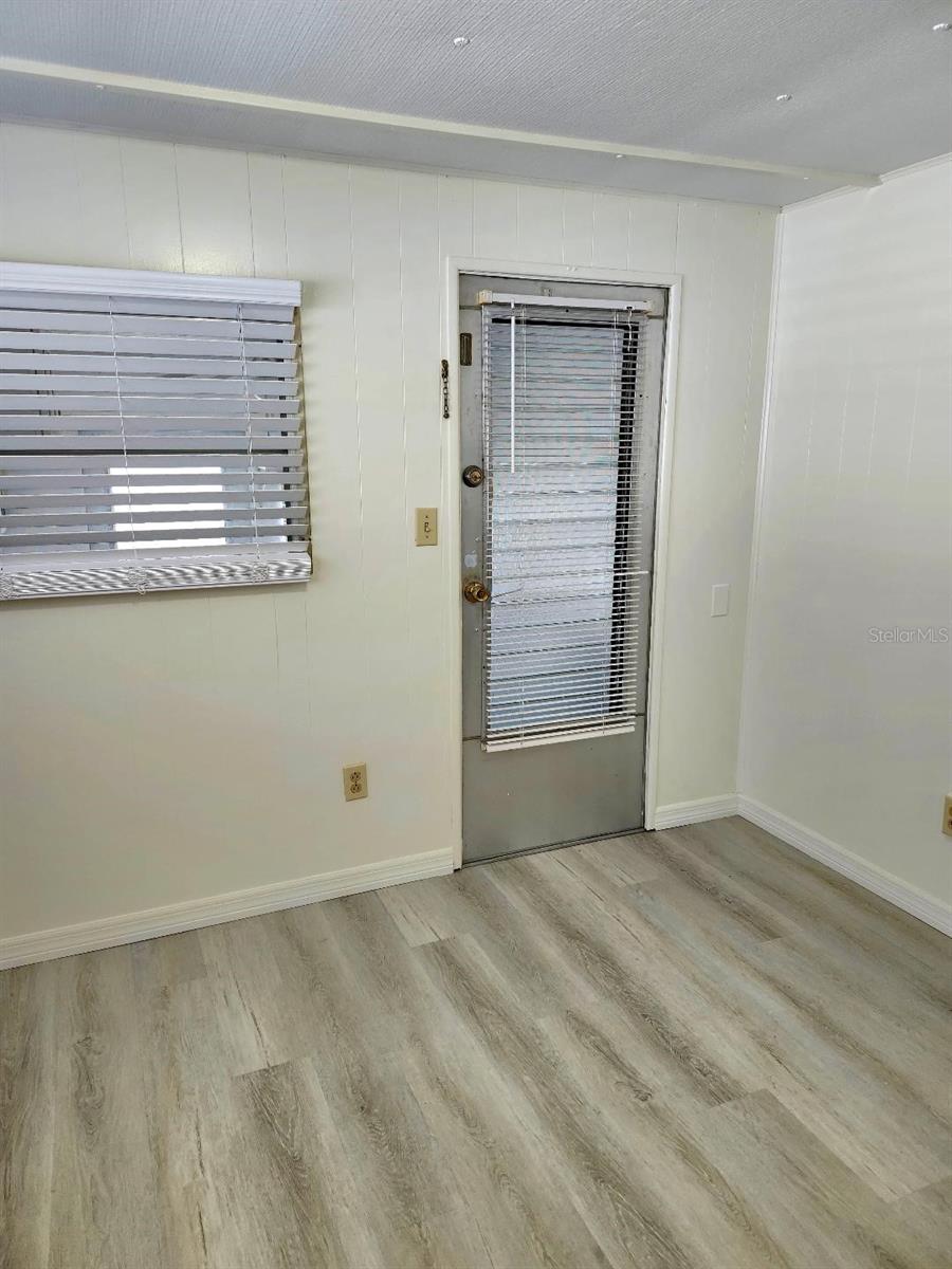 6505 Kansas St Property Photo 13