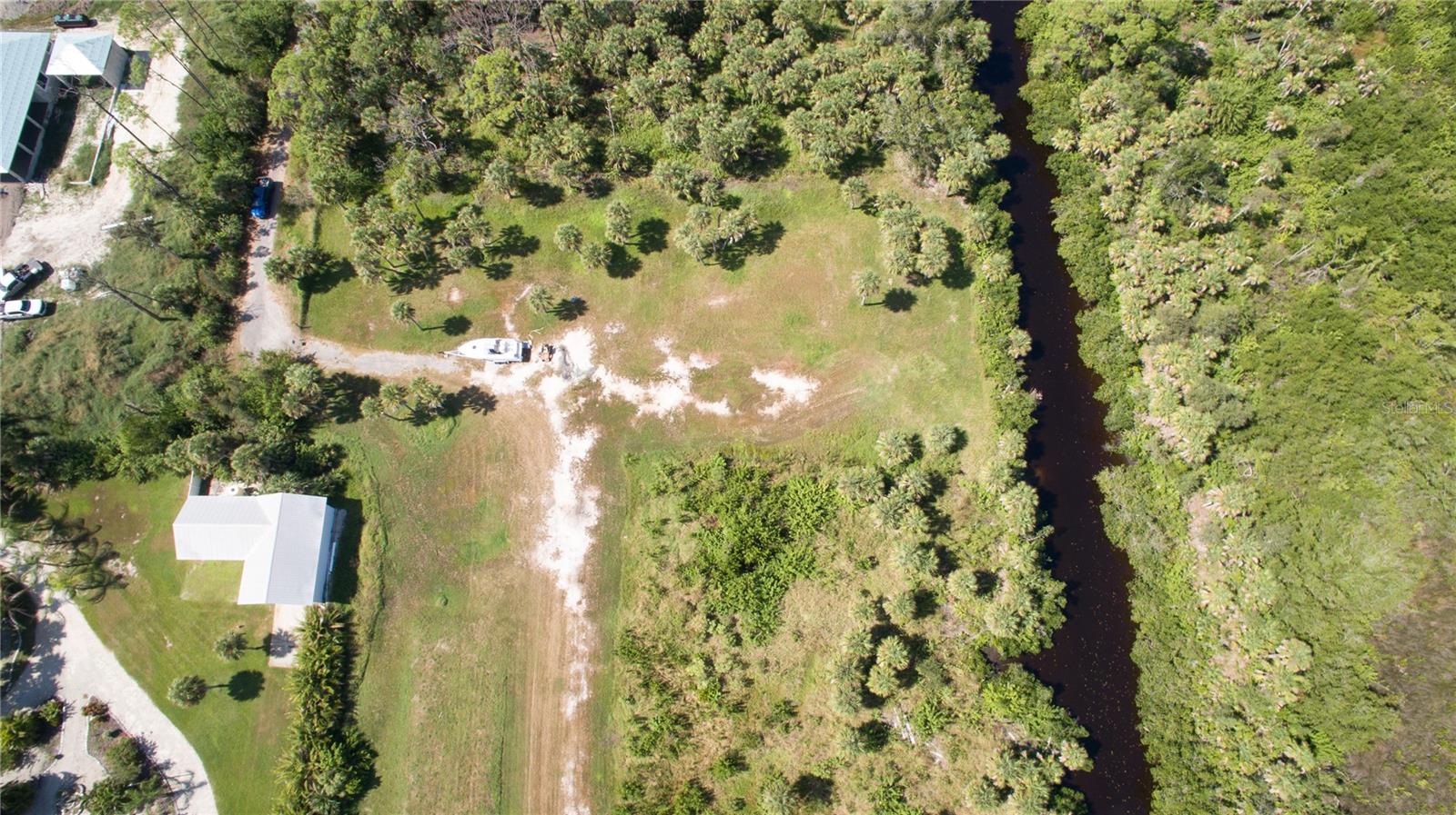 Deer Ct Property Photo 8