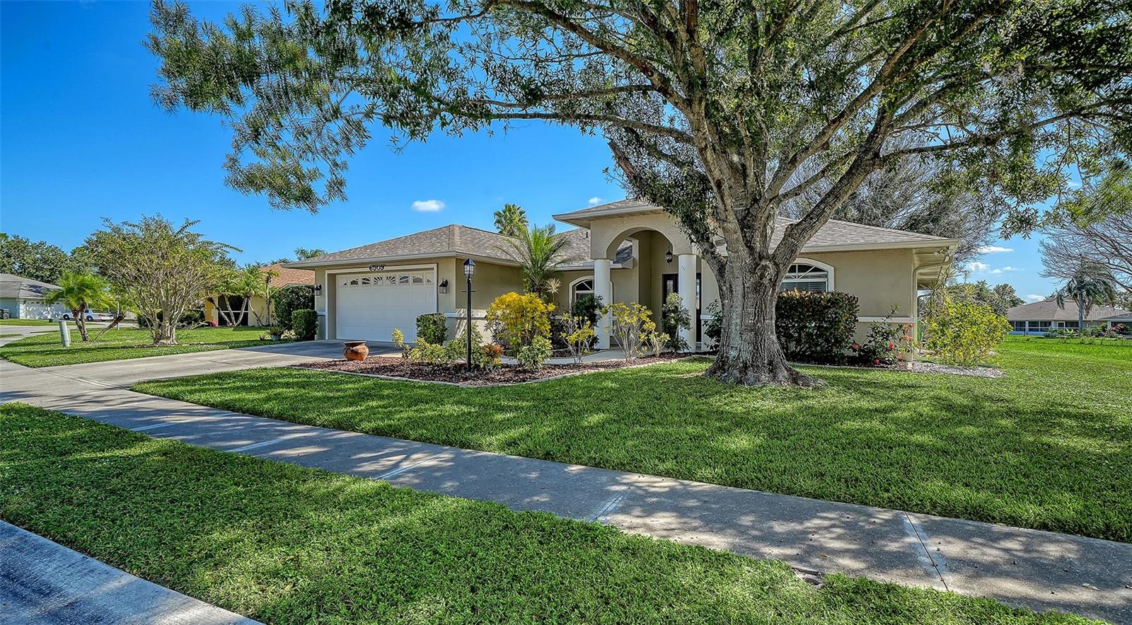 6509 67th Ct E Property Photo 2