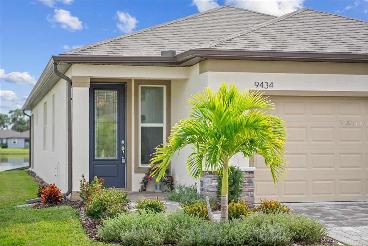 9434 Ballaster Pointe Loop Property Photo 4