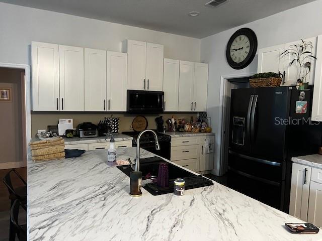 1 Graytwig Ct W Property Photo 4