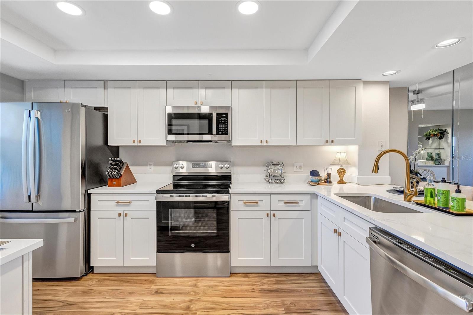 2320 Terra Ceia Bay Blvd #706 Property Photo 2