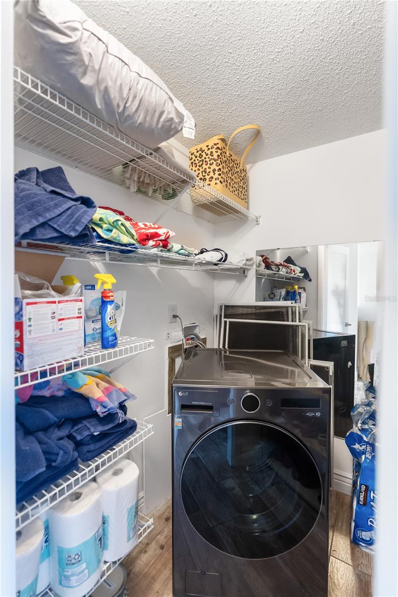 1750 Benjamin Franklin Dr #6g Property Photo 21