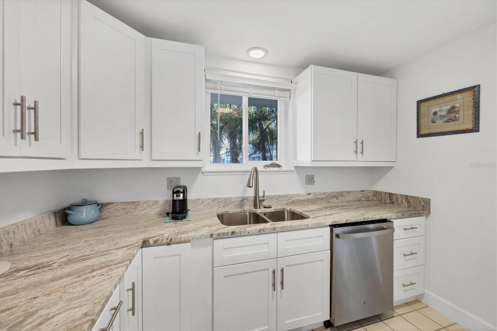 500 S Washington Dr #3a Property Photo 10