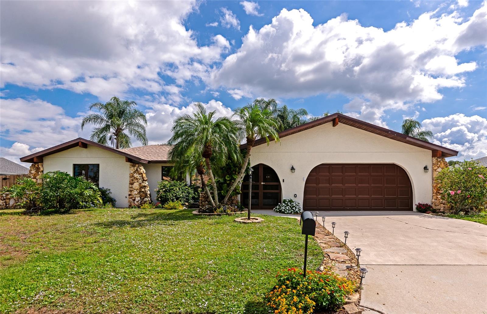 4656 Alexander Pope Ln Property Photo 2