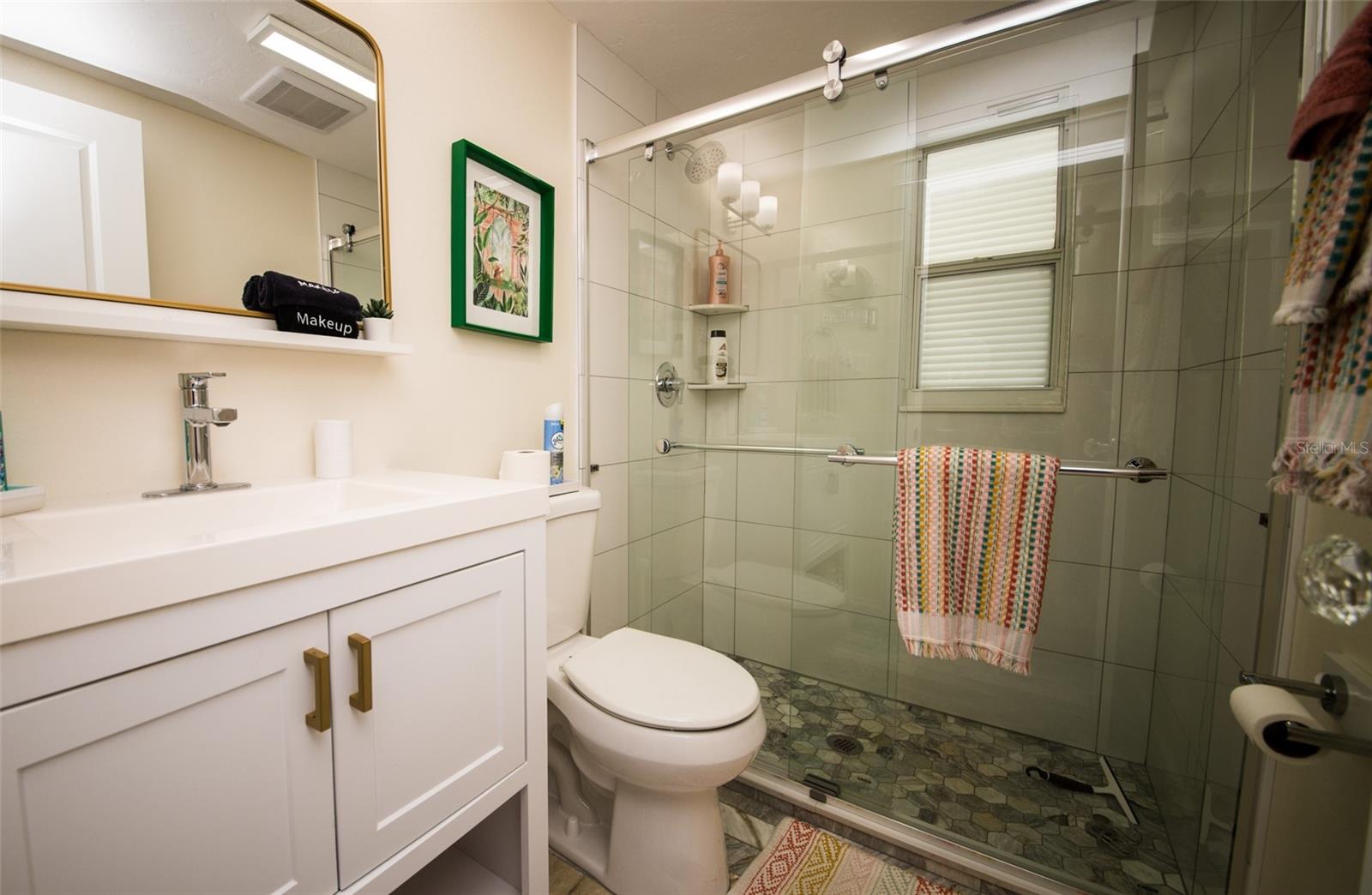 1805 Ivanhoe St Property Photo 11