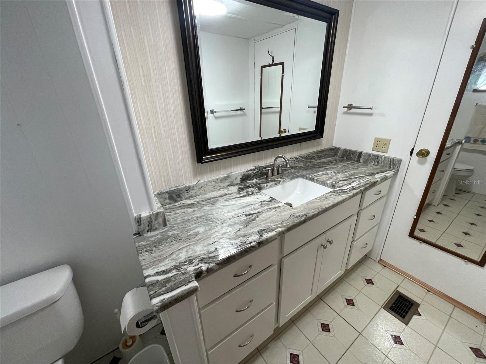 504 49th C Avenue Dr E Property Photo 23