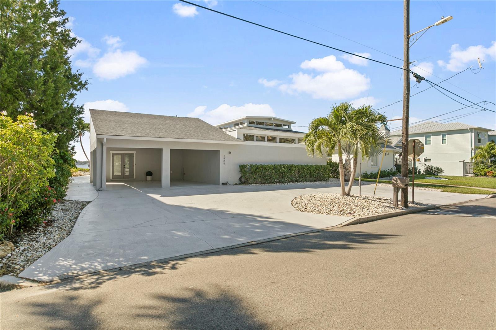 1905 4th St W Property Photo 3