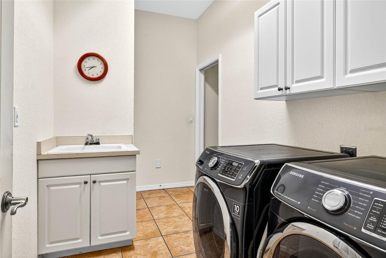 14743 1st Ave E Property Photo 39